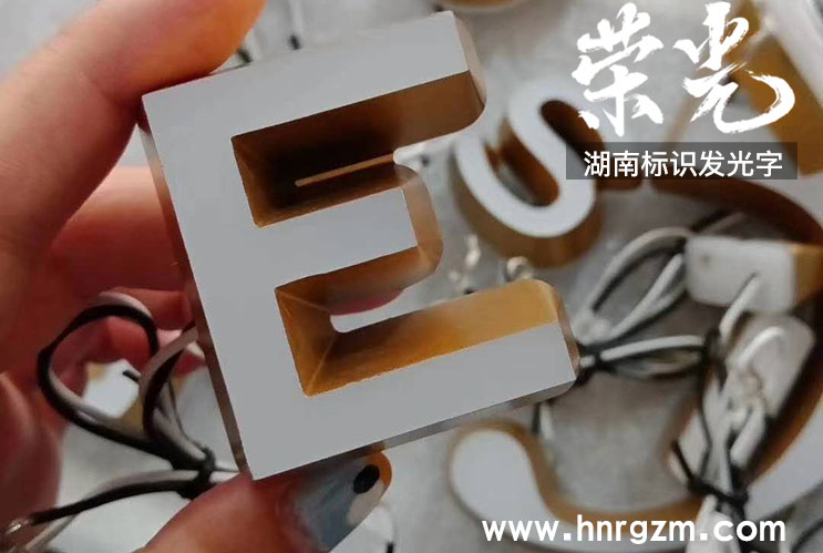 �L(zh��ng)ɳ����l(f��)����