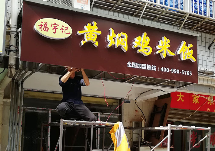 �LɳС�Ե�����