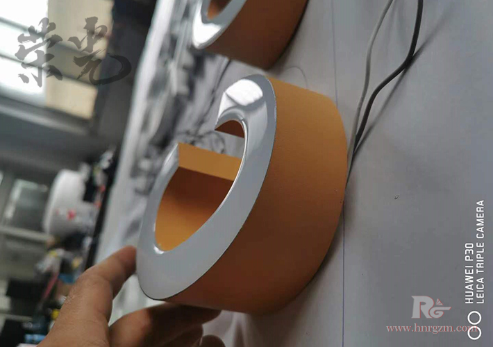 �LɳLED��֬��