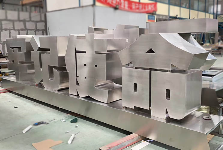 �L(zh��ng)ɳ���P���