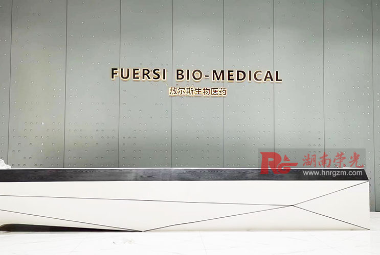 �������P���