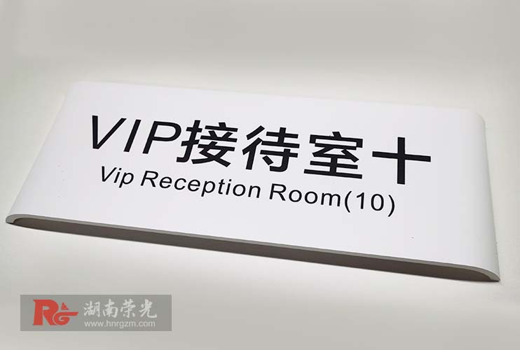 �������Ꮭ