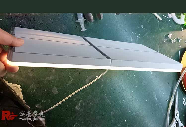 �L(zh��ng)ɳ�l(f��)����